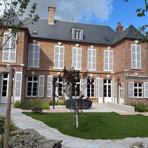 2024 HOTEL PARTICULIER